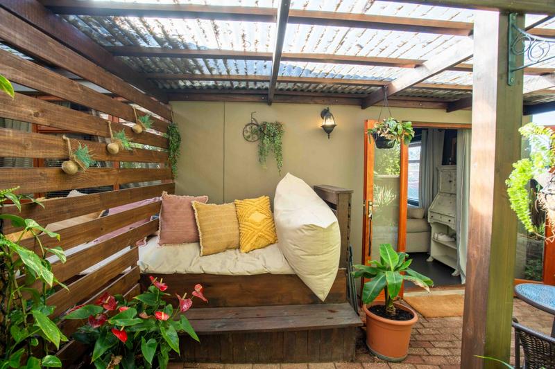 To Let 1 Bedroom Property for Rent in Upper Robberg Western Cape